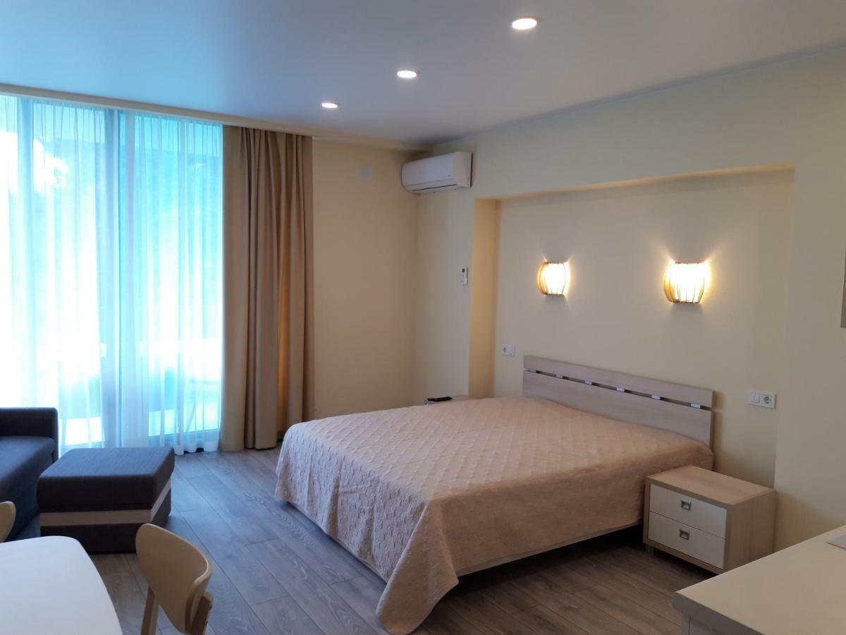Apartment Line